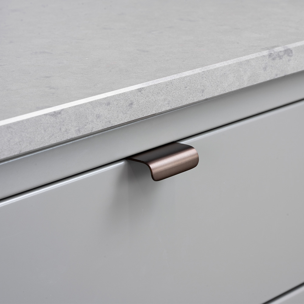 Edge Pull Handle Lip - Burnished Brass