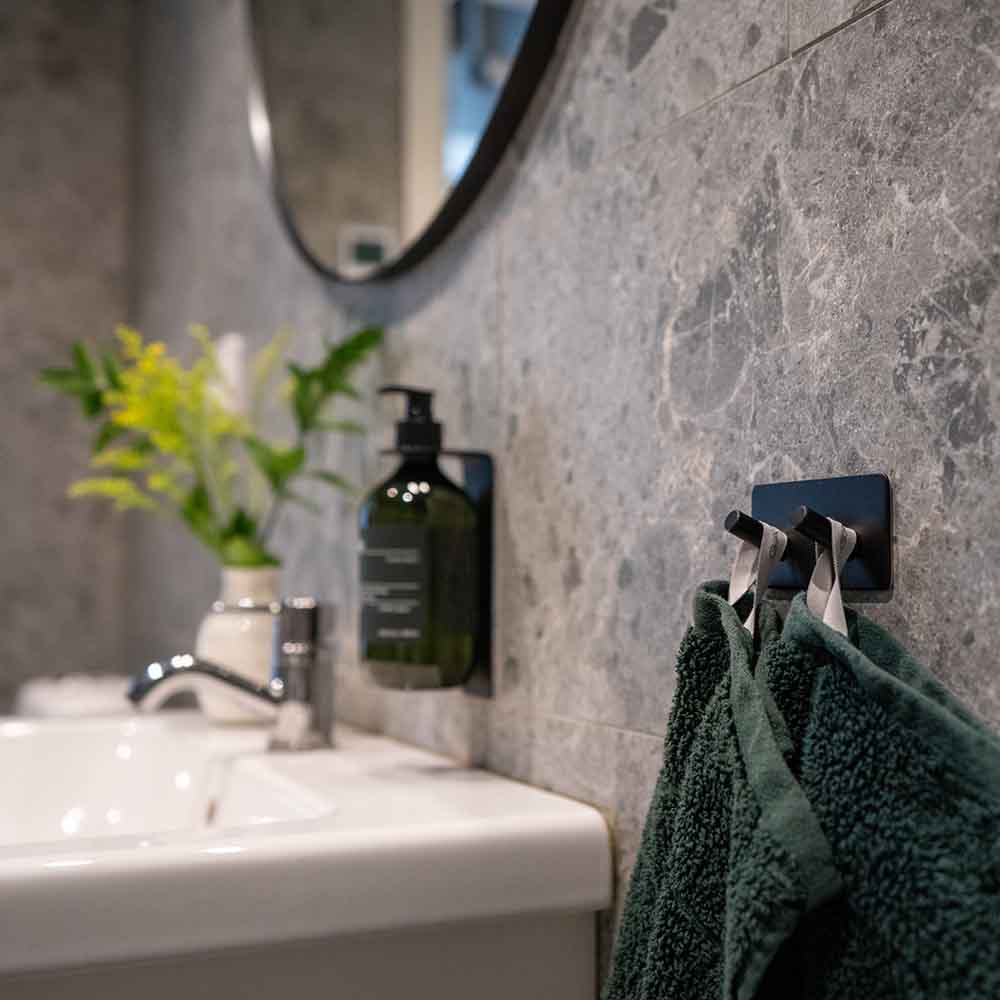 Towel Hook Base 200 2-Hook - Matte Black