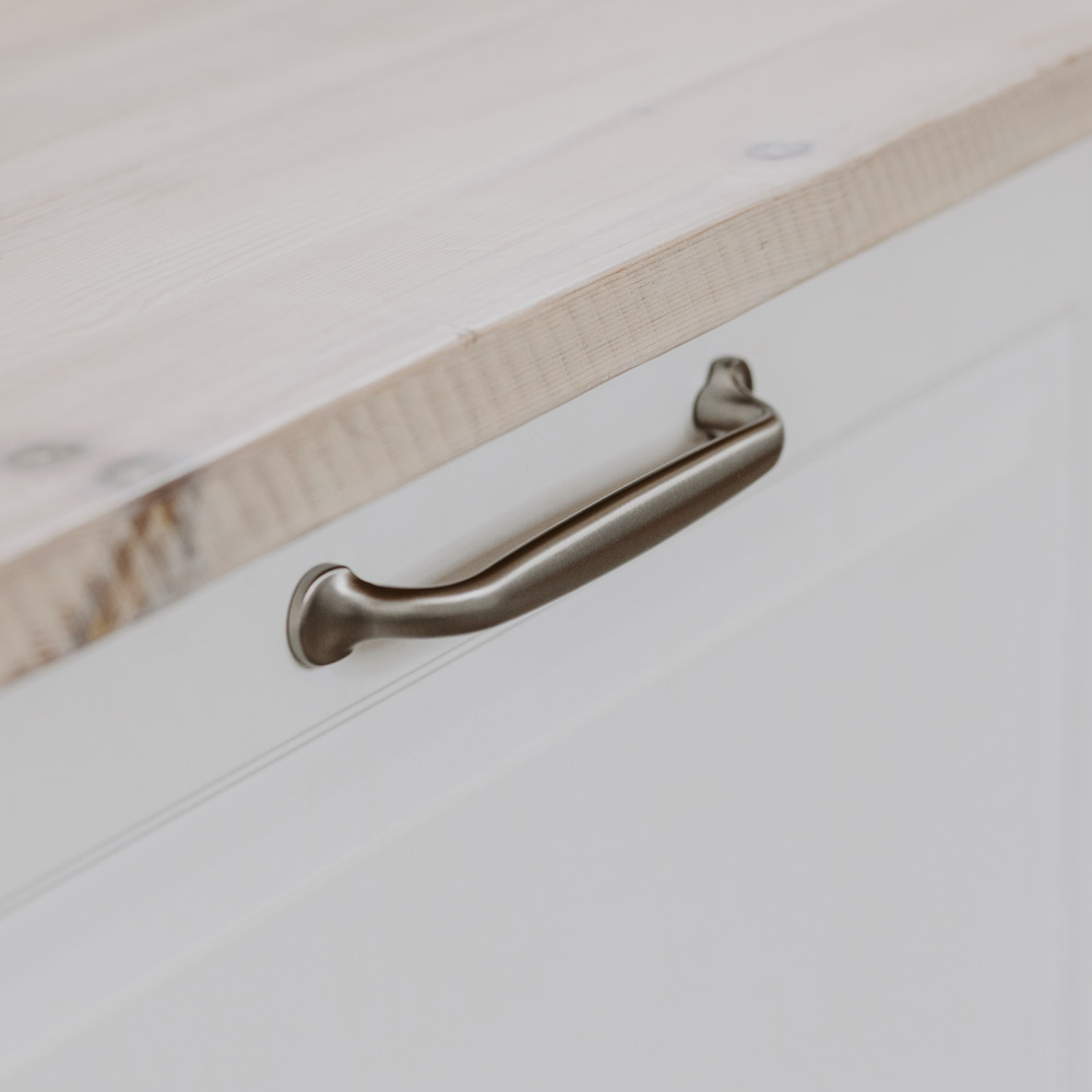 Handle 7032 - Stainless Steel Finish